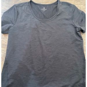 Athleta workout T (NWOT)